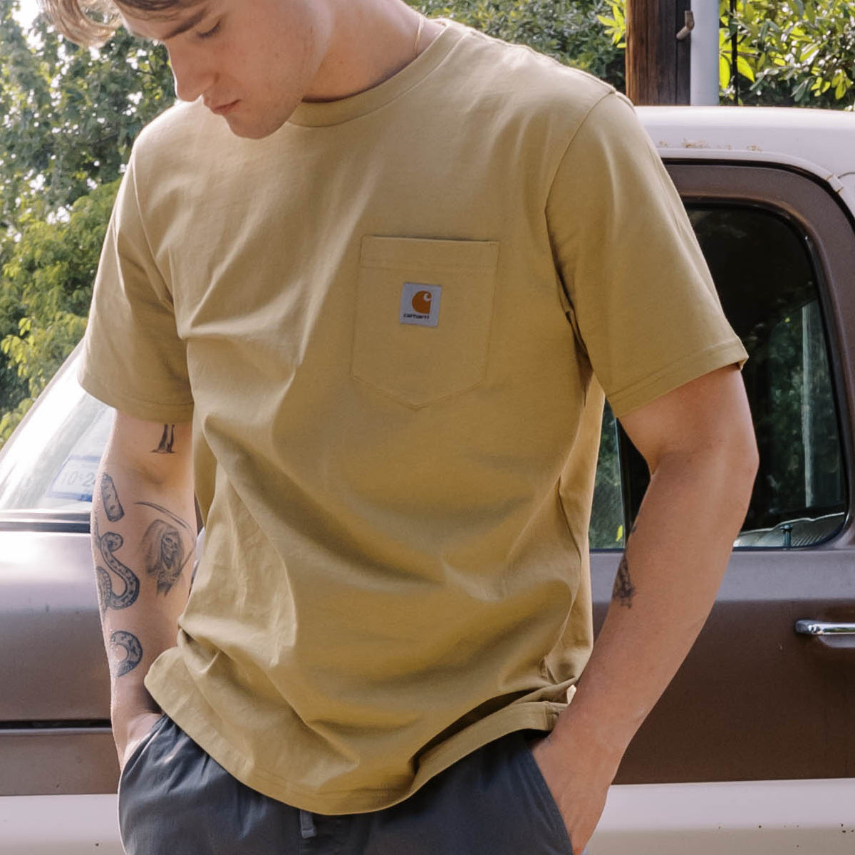 希少 Carhartt Wip T-shirt applied pocket Carhartt WIP Pocket T-Shirt | Air Yellow – Page Pocket T-Shirt