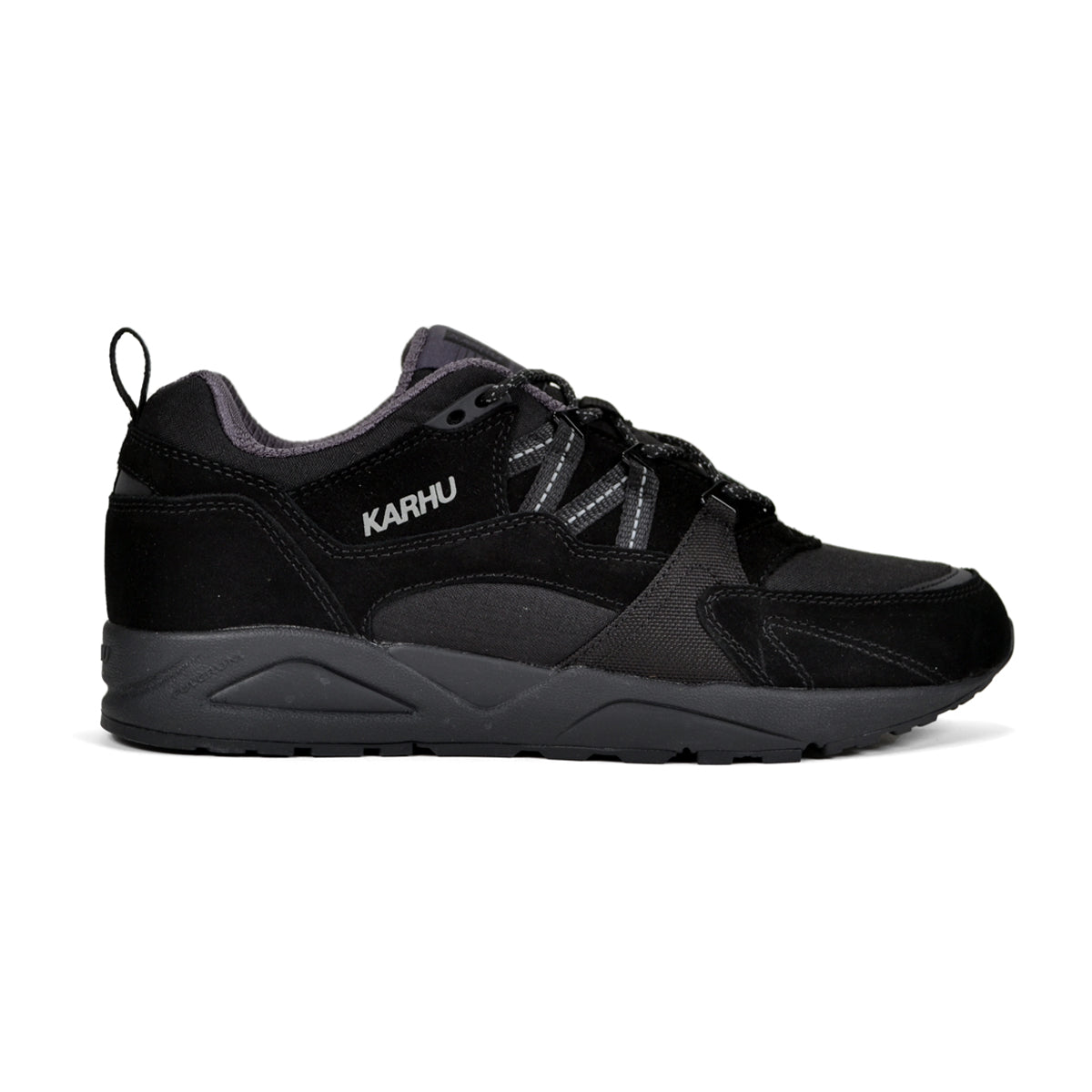 Black Karhu sneaker 